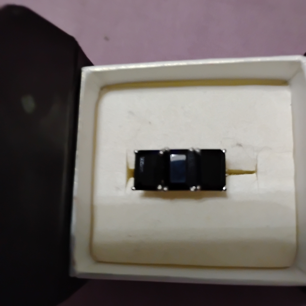 Lisa Says Gah Black and Silver Ring
